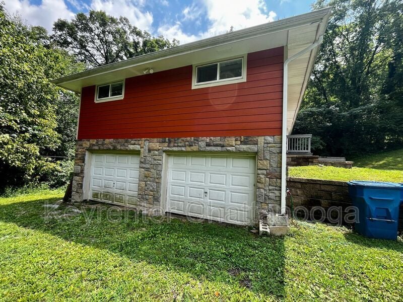 Building Photo - 5 Gaylord Dr