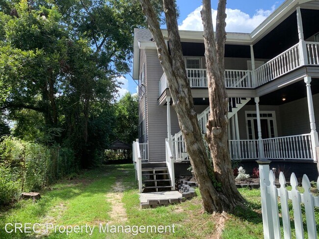 Building Photo - 5 br, 2 bath House - 105 Whitridge Ln