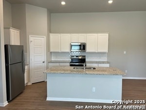 Building Photo - 121 Nespral Dr