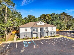 Building Photo - 12088 Lamey Brg Rd