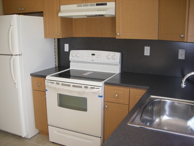 Building Photo - 3810 NW 65th Ave
