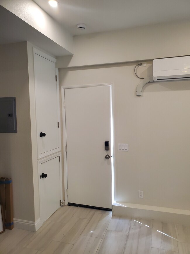 Foto del edificio - 7138 Sale Ave
