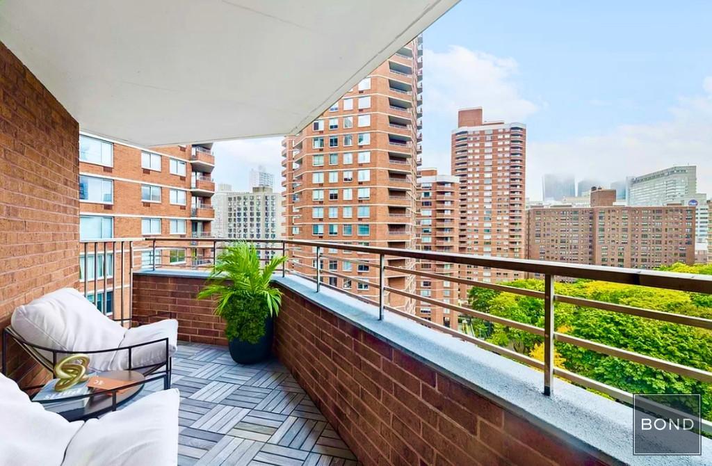 Foto principal - 520 Second Avenue