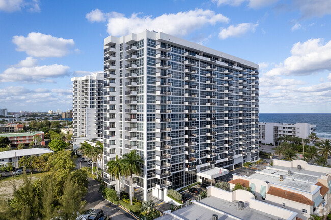 Foto del edificio - Silver Thatch Atlantic Plaza