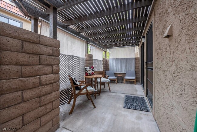 Foto del edificio - 1844 Mimosa Ct