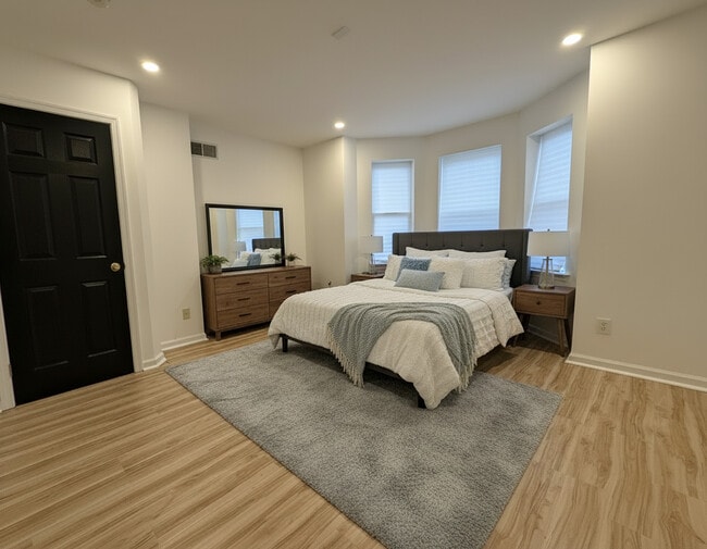 Building Photo - 615 S Conestoga St