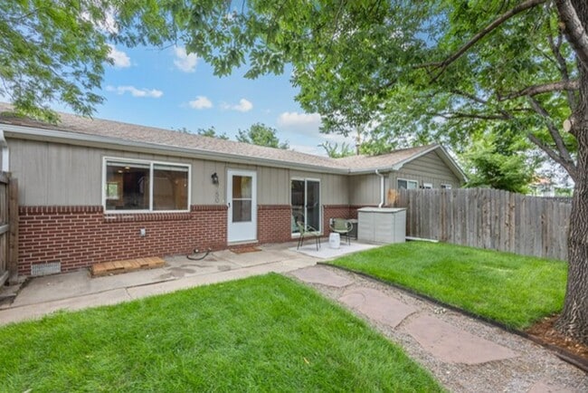 Photo - Bright West Highland Home with Modern Finishes!!