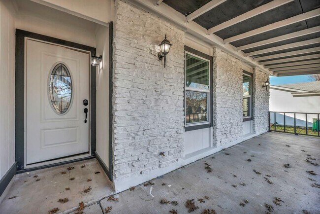 Foto del edificio - 8106 Boggy Ridge Dr