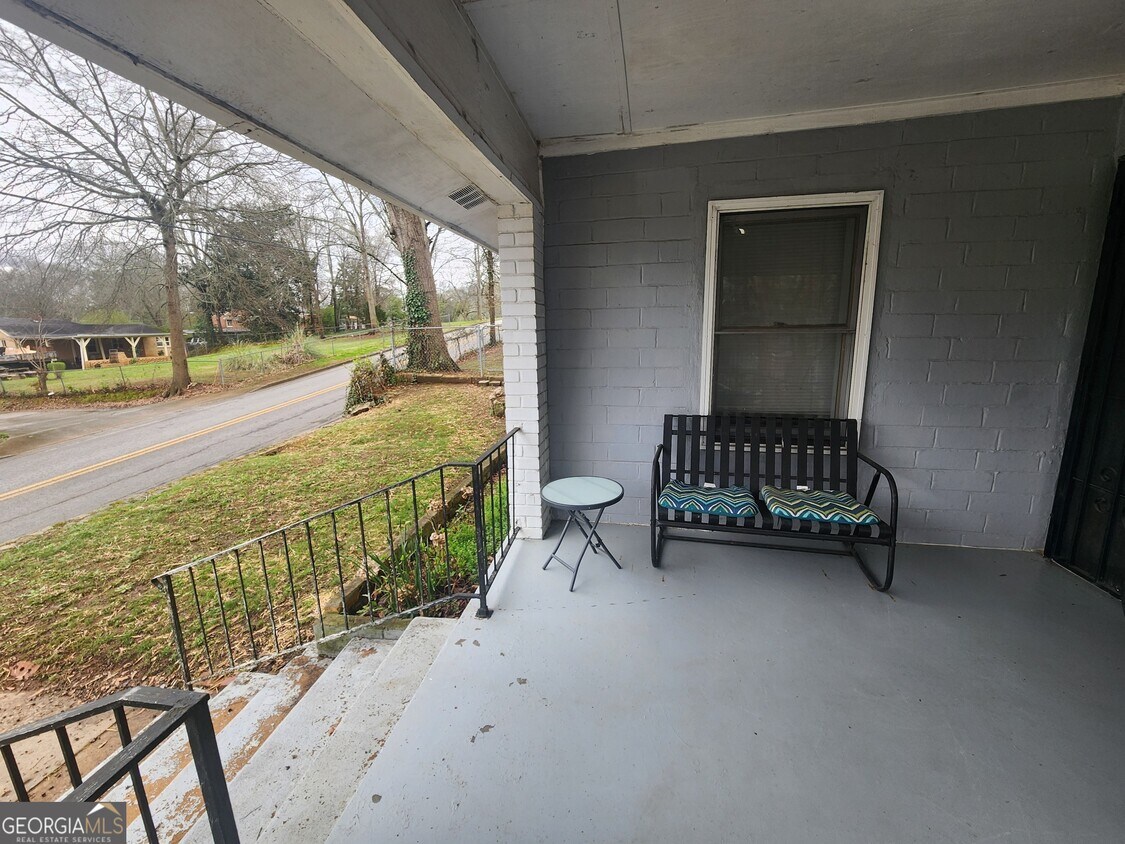 Primary Photo - 3252 West St