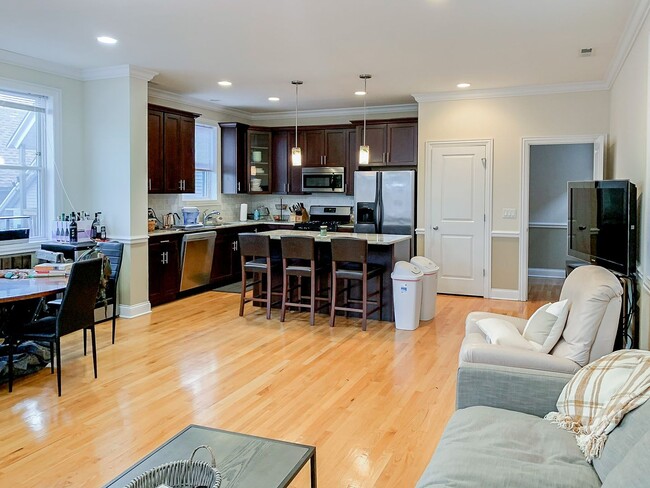 Foto del edificio - 2847 N Southport Ave