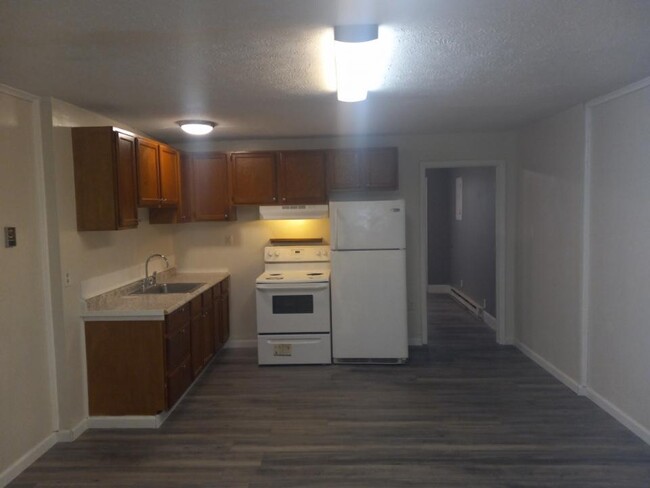 Building Photo - 311 Thorn St