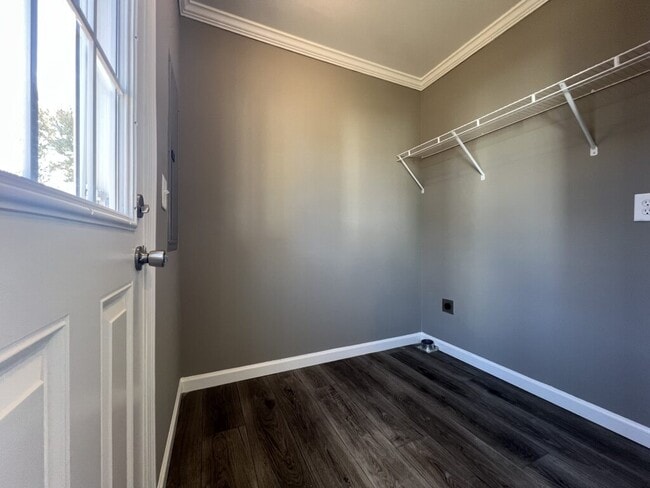 Foto del edificio - 133 W Sourwood Dr