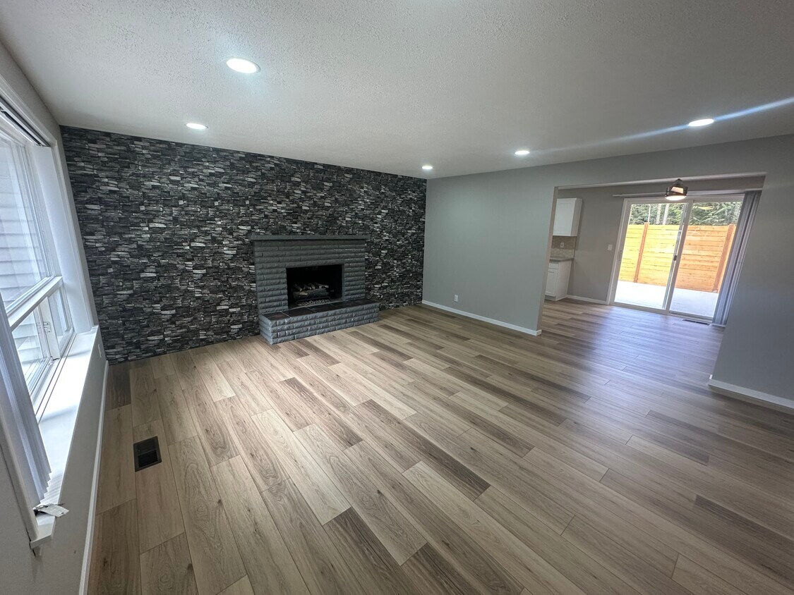 15216 22nd Pl W, Lynnwood, WA 98087 House Rental in Lynnwood, WA