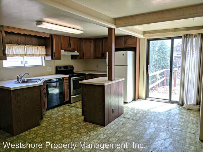 Building Photo - 1845 E Isabella Ave