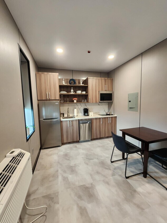 Foto del edificio - 4500 Vestal Rd