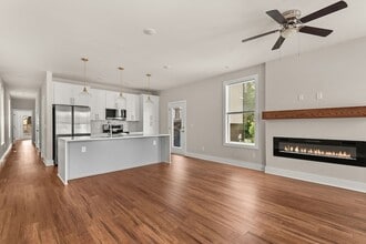 Building Photo - 300 Prince Ave