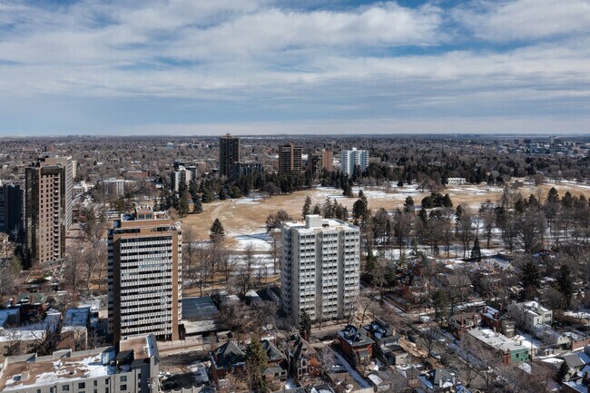 Foto aérea - Cheesman Tower West lofts