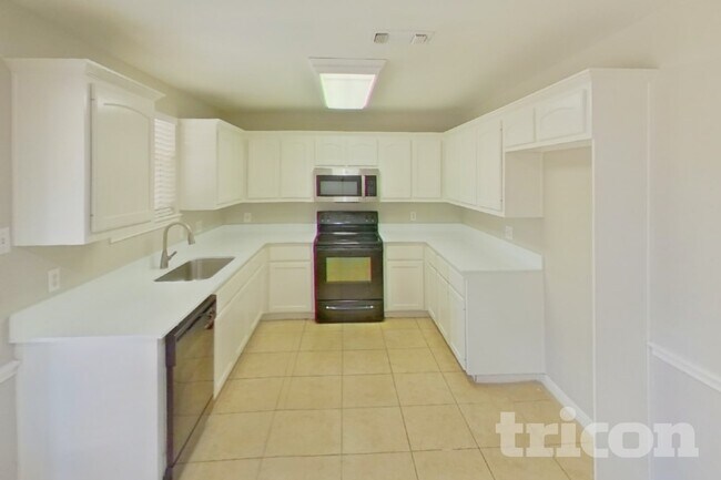 Building Photo - 913 Brookhaven Dr