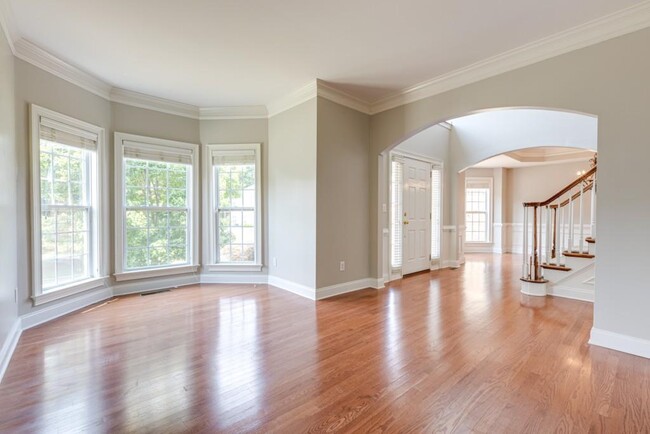 Building Photo - 1049 Bradshaw Estates Dr