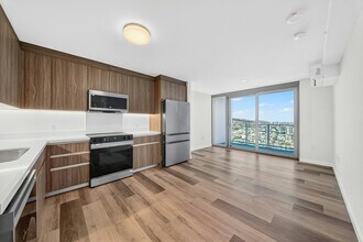 Building Photo - 1500 Rycroft St Building Photo - 1500 Rycroft St