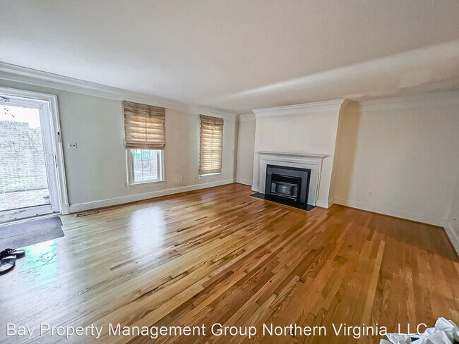 Foto del edificio - 4 br, 3 bath House - 1325 N Lynnbrook Dr