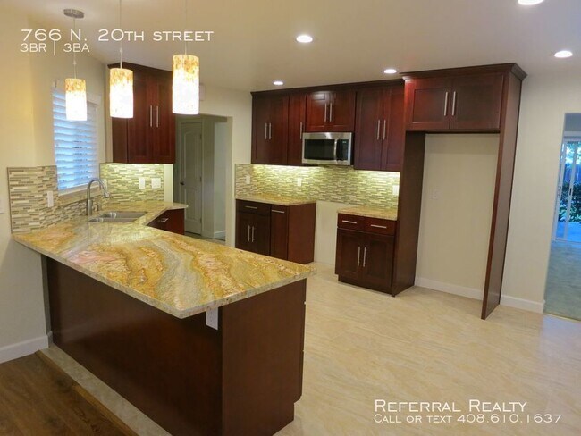 Foto del edificio - 766 N 20th St