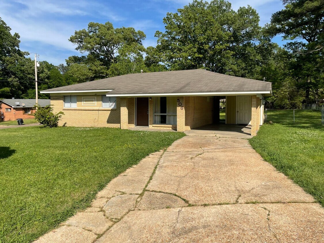 Building Photo - 3 Bedroom Available for Rent in Pearl!