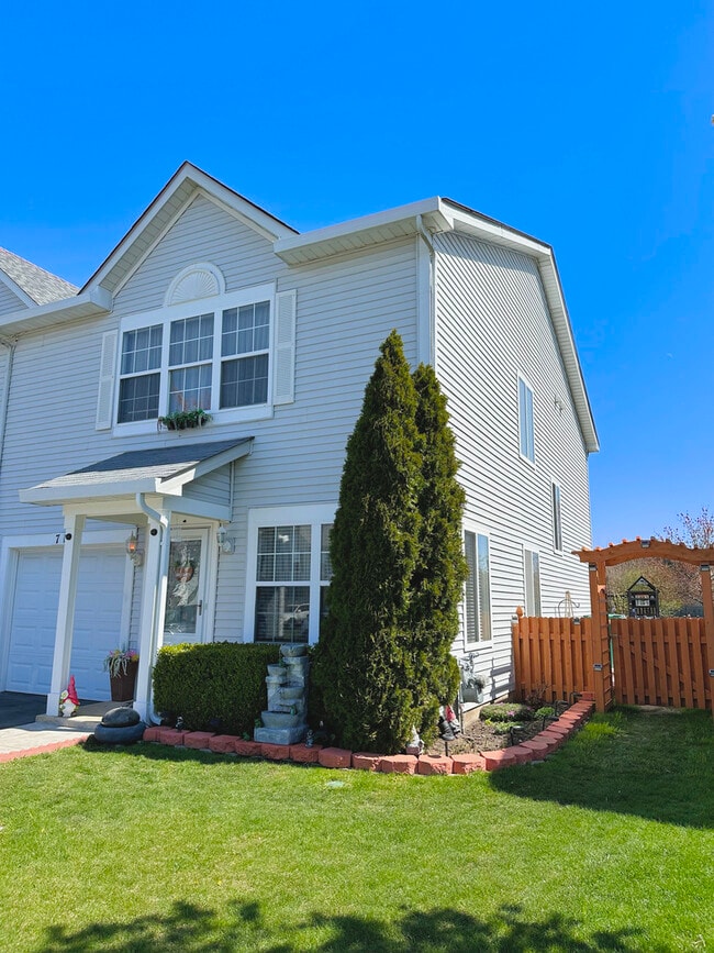 711 Zachary Dr, Romeoville, IL 60446 House Rental in Romeoville, IL