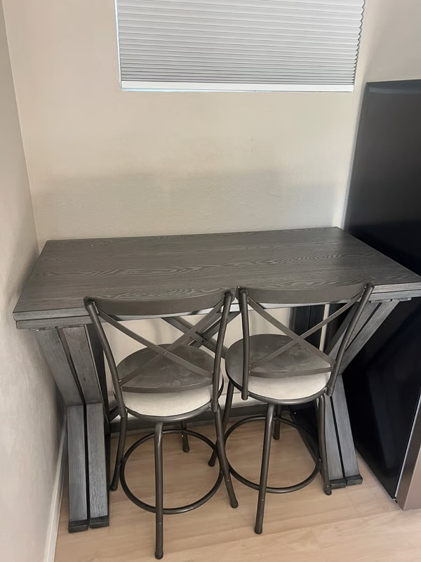 Building Photo - 1675 Emerald Pl