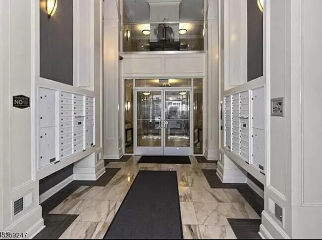 Foto del edificio - 104 E Elizabeth Ave