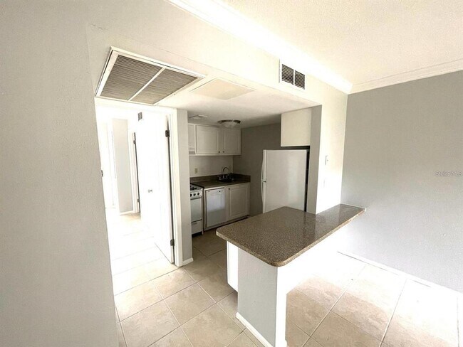 Foto del edificio - 101 Oyster Bay Cir