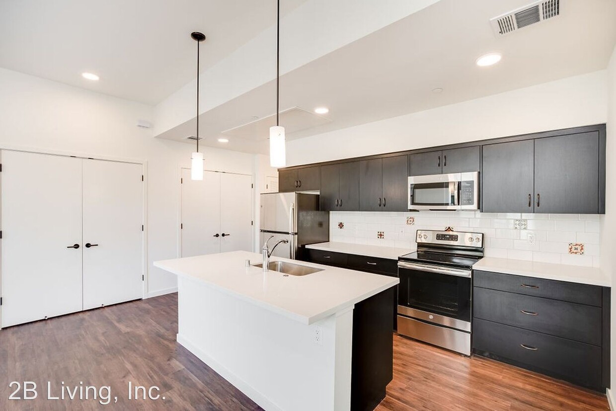 Foto principal - 4690 Tompkins Ave