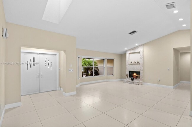 Foto del edificio - 1412 NE 53rd Ct