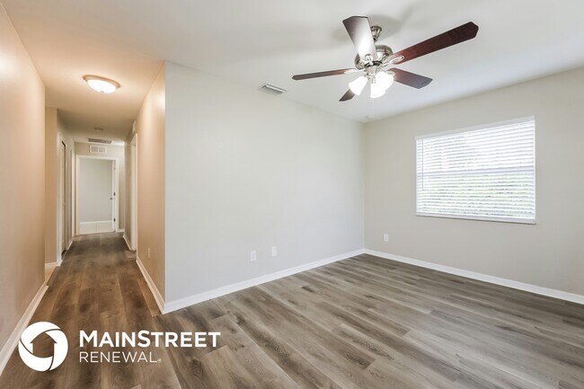 Foto del edificio - 1018 Garnet Ave