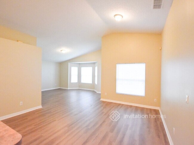 Building Photo - 165 Harwood Cir