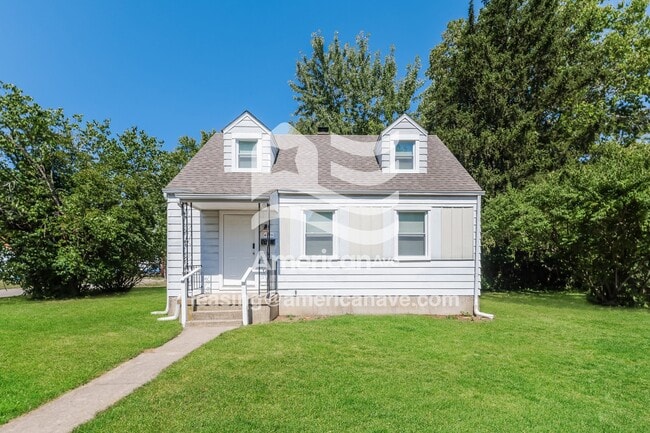 Building Photo - 4723 Genesee Ave