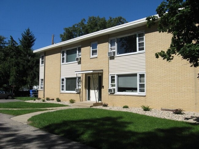 Building Photo - 4915 Gordon Ave