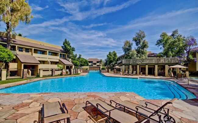 Foto del edificio - 1331 W Baseline Rd