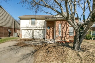 Building Photo - 719 Nightingale Cir