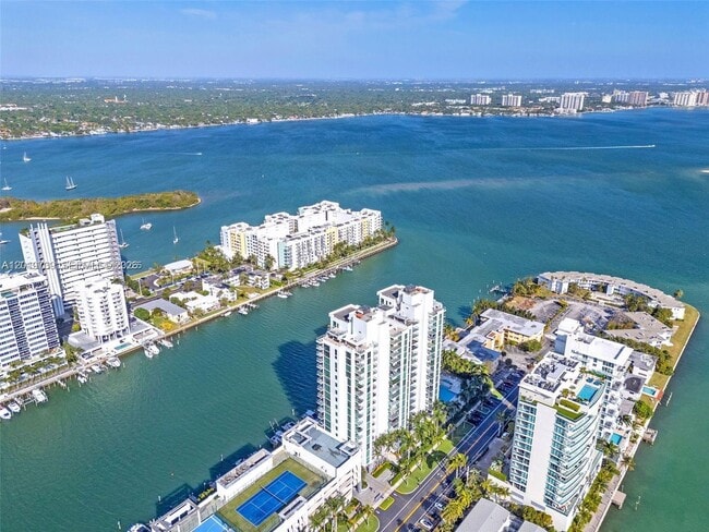 Foto del edificio - 7928 East Dr