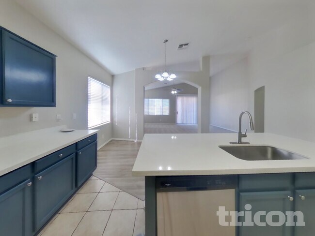 Foto del edificio - 2836 S 66th Ave