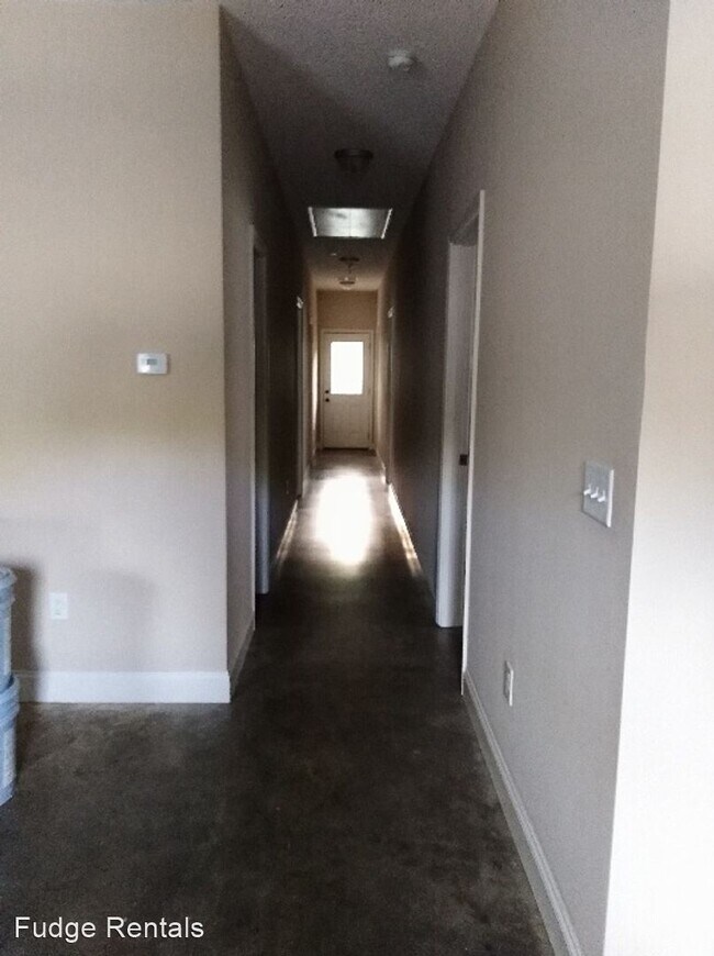 4 br, 4 bath House 408 Shady Park Cove House Rental in Oxford, MS