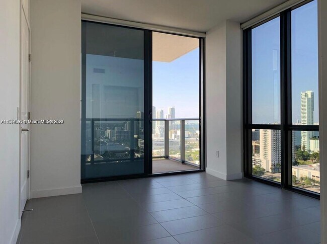 Foto del edificio - 1600 NE 1st Ave