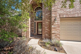 Building Photo - 158 Rocky Point Dr