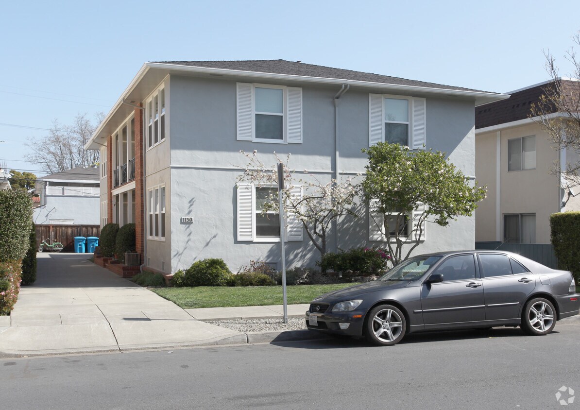 Primary Photo - 1130 Paloma Ave
