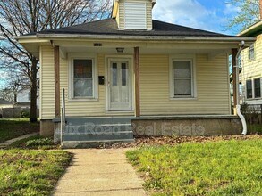 Building Photo - 1220 Calumet Ave