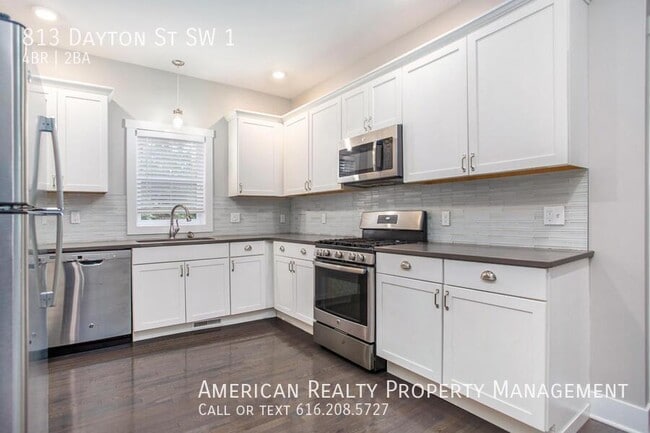 Foto del edificio - 813 Dayton St SW