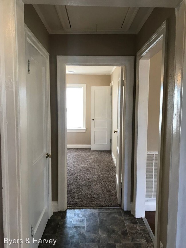 Foto del edificio - 1621 Golf Club Ln