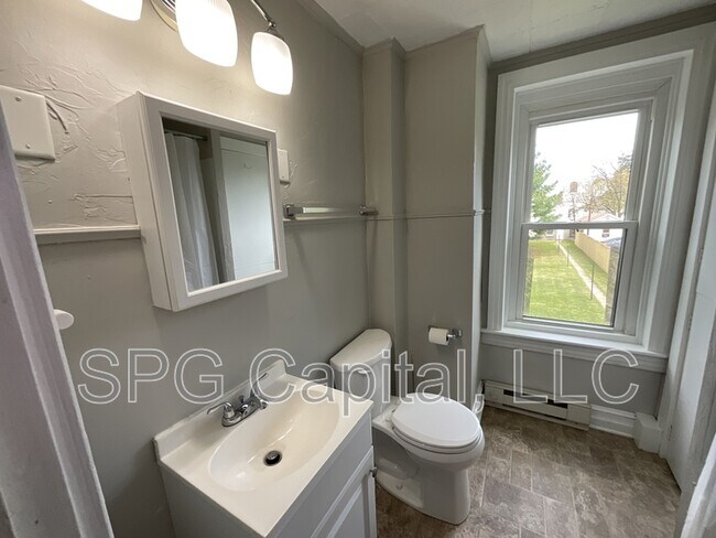 Foto del edificio - 124 York St