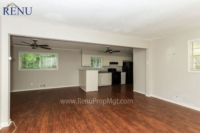 Building Photo - Holiday Special: 1/2 off your first month!...